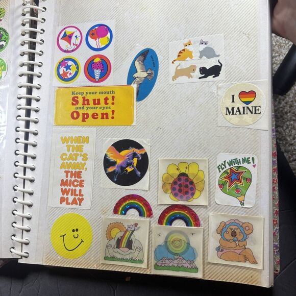 HUGE Vtg 1980s Sticker Album Lot 400+ SCRATCH N SNIFF Puffy Mello Smellos Rare I - Picture 6 of 16